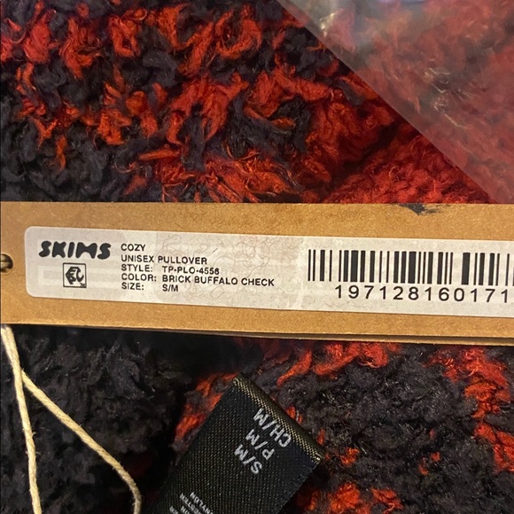 SKIMS Cozy Unisex Pullover - Picture 3 of 3